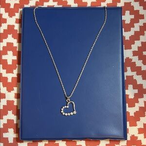 Chic Silver Heart Necklace